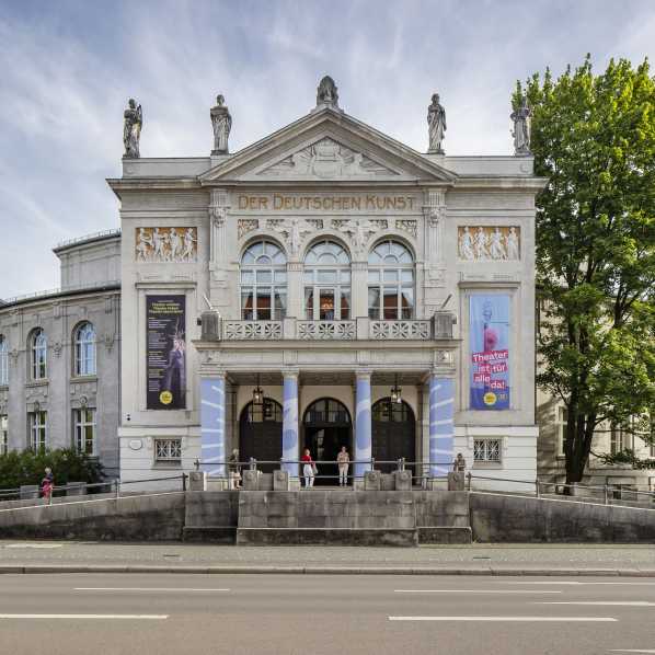 Home – Bayerische Theaterakademie August Everding
