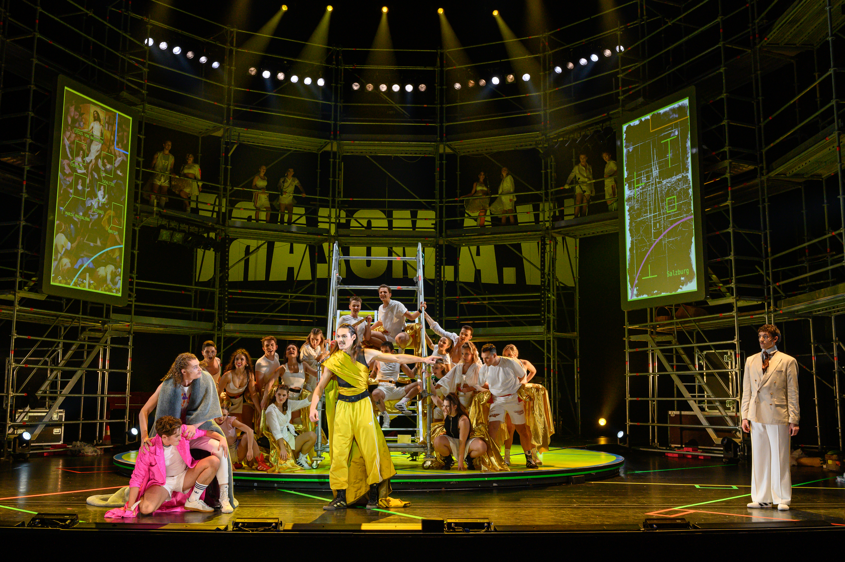 Bühnentotale: Ensemble und Mozart