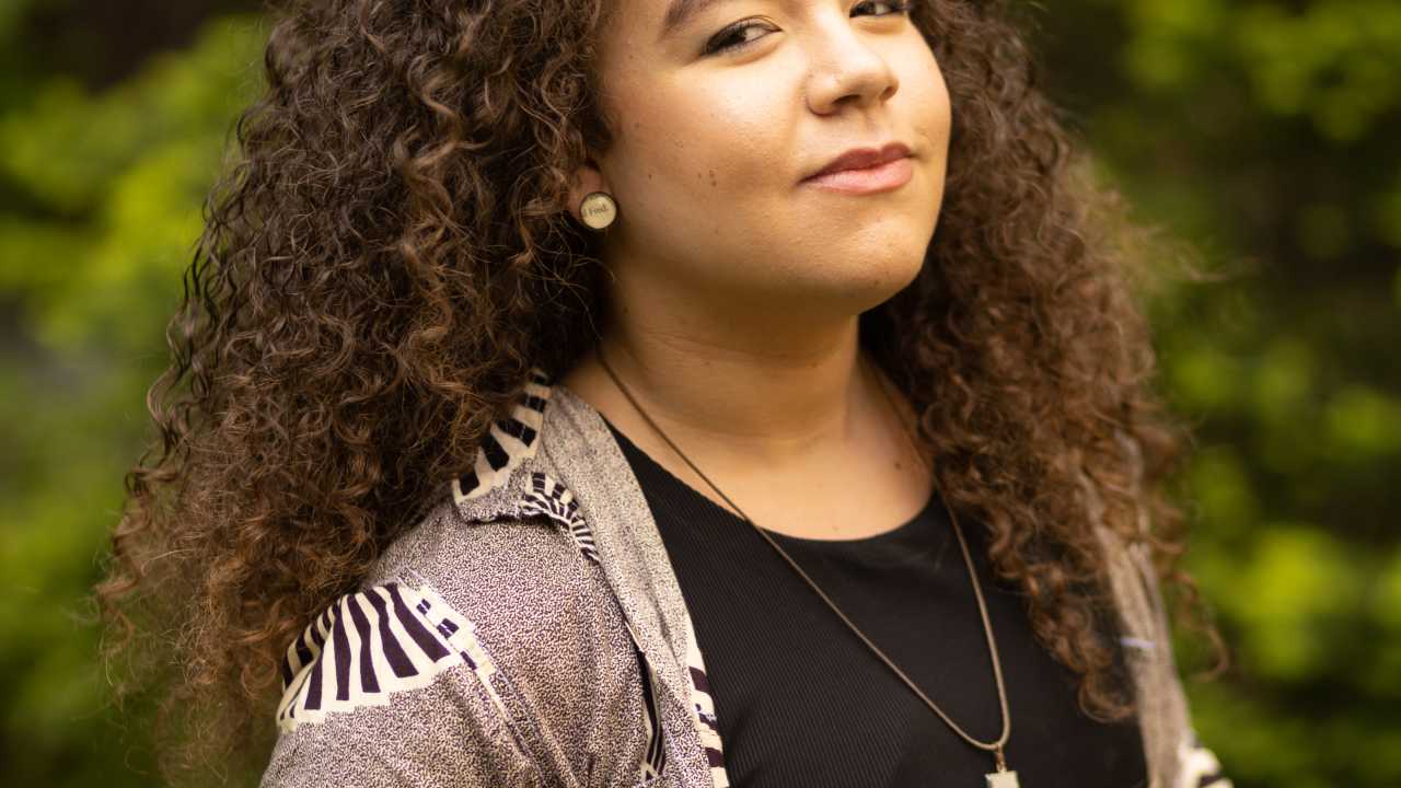 Porträtfoto Laura Tutondele Mahaniah